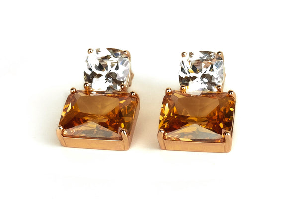 Ambra e Oro. Orecchini artistici cognac e ambra verde Ambra e Oro. Orecchini artistici cognac e ambra verde